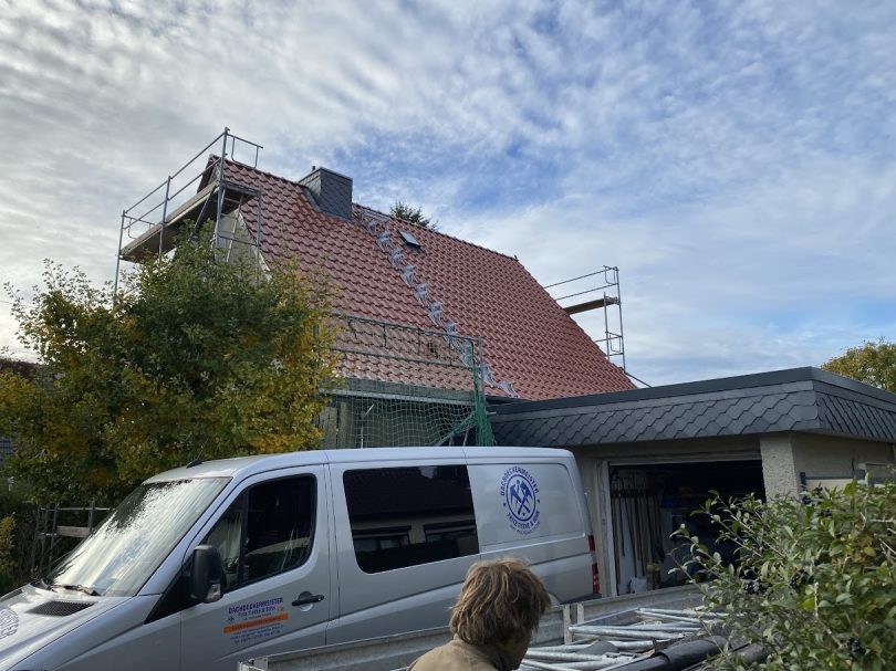 Dacherneuerung Ansicht Seite