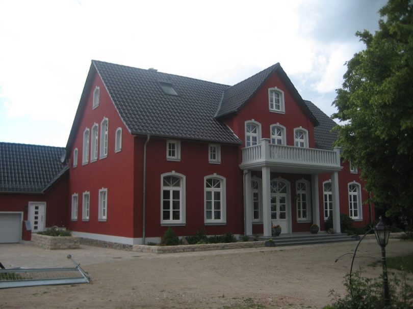 Dachneueindeckung Haupthaus inkl.Anbau